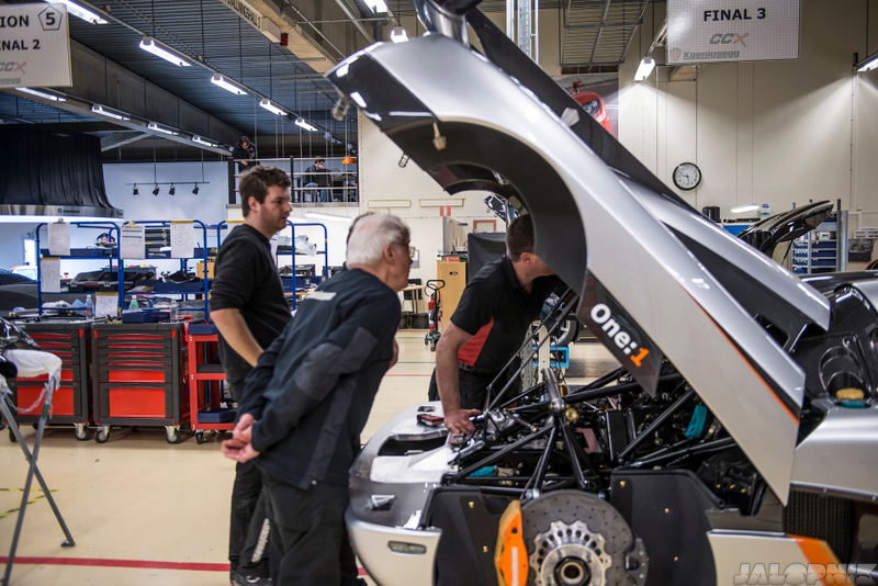 Illustration for article titled This Is The Final Build Process Of The Amazing Koenigsegg One:1